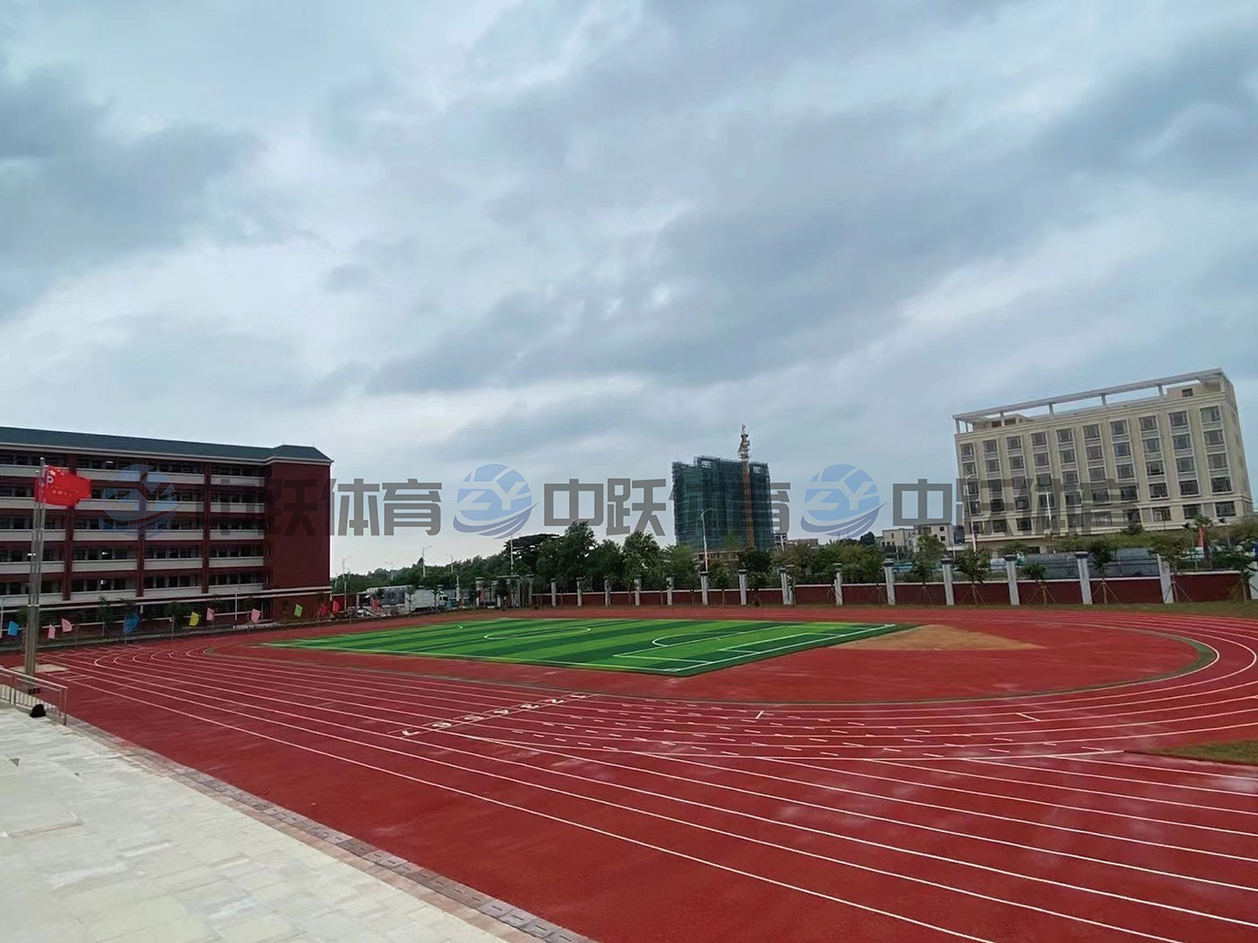 混合型塑胶跑道09.jpg